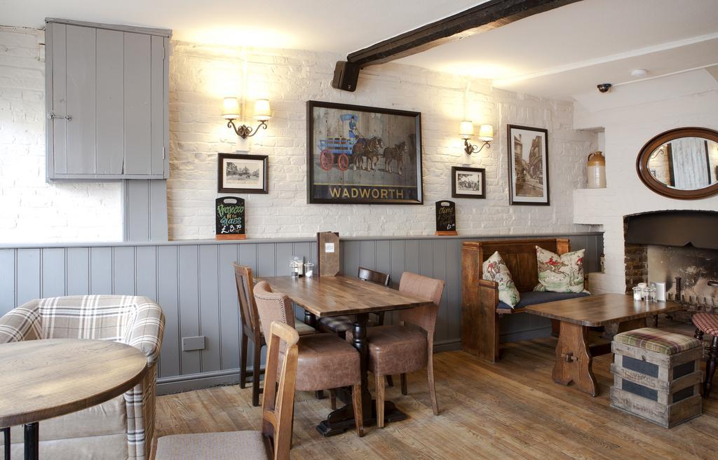 The Green Dragon Marlborough Exterior foto